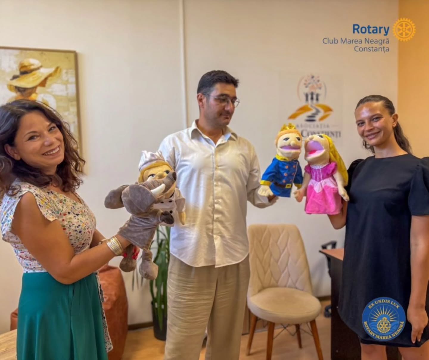 Ábhair le haghaidh Asociația Pași Conștienți